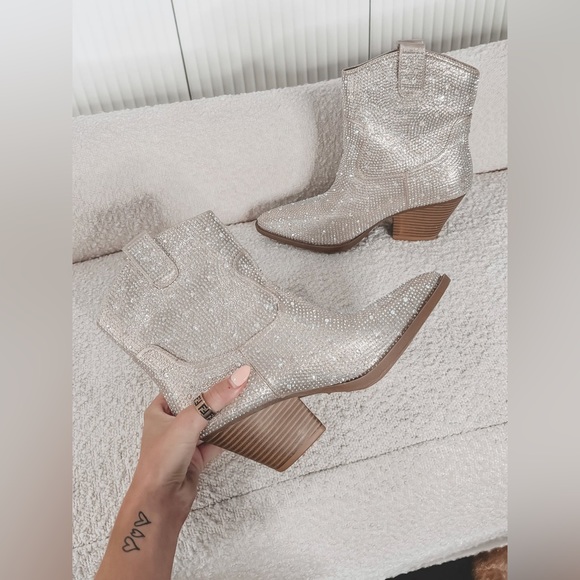 Rhinestone champagne cowboy ankle boot - Picture 4 of 8